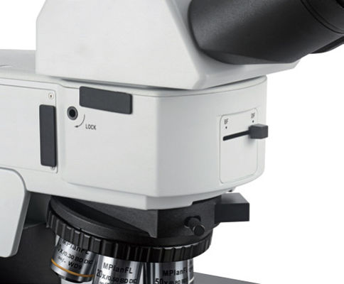 De Microscoop Optische Camera 50X Objectief Metallurgisch DIC van het Trinocular Donkere Gebied
